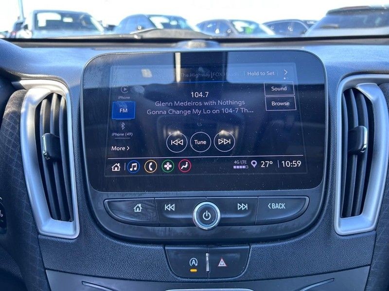 Chevrolet Malibu Vehicle Full-screen Gallery Image 13