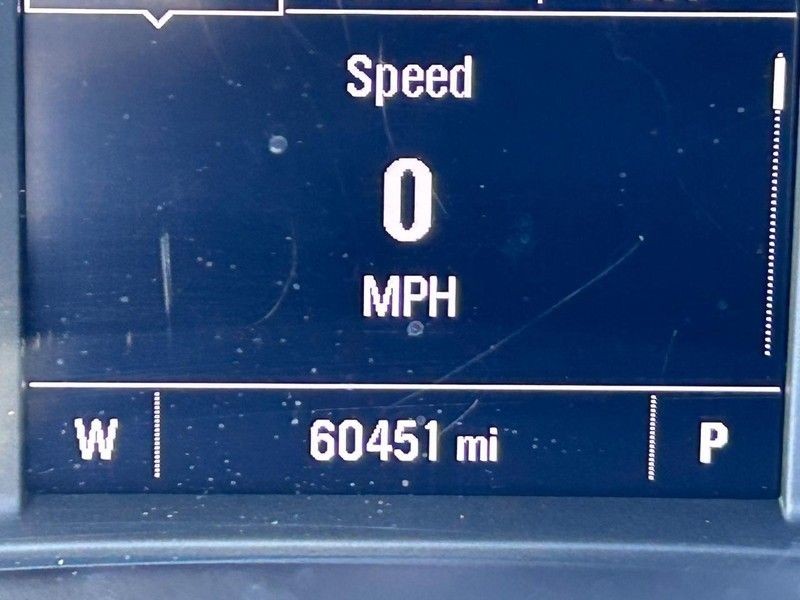 Chevrolet Malibu Vehicle Full-screen Gallery Image 19