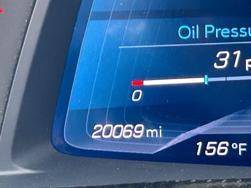 Chevrolet Corvette Vehicle Full-screen Gallery Image 25