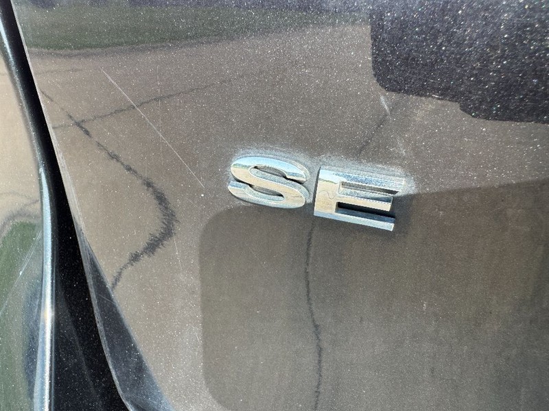 Ford Fiesta Sedan Vehicle Full-screen Gallery Image 20