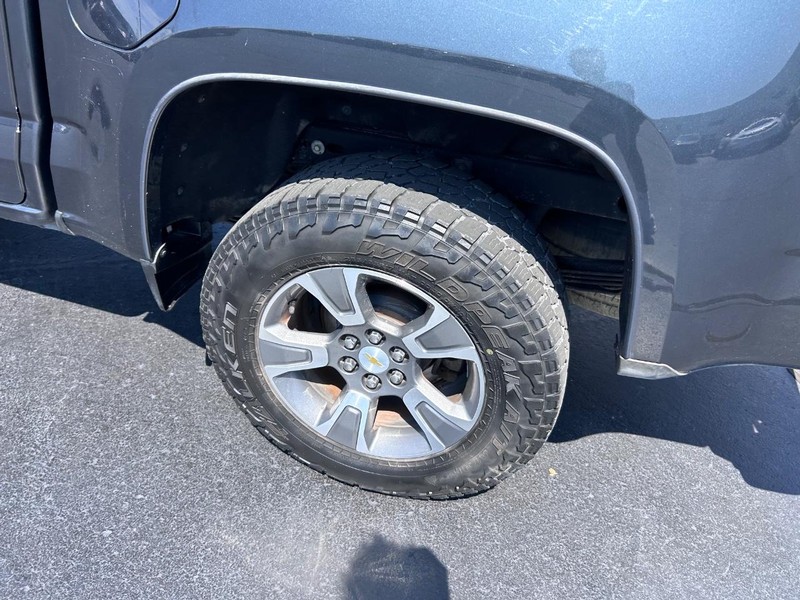 Chevrolet Colorado Vehicle Full-screen Gallery Image 08