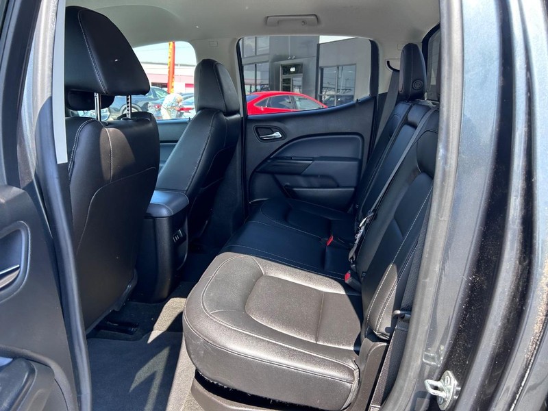 Chevrolet Colorado Vehicle Full-screen Gallery Image 09