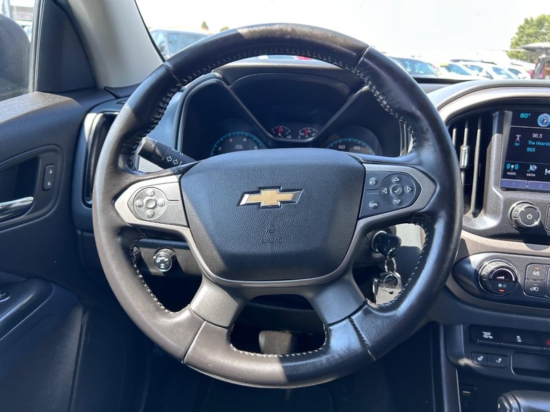 Chevrolet Colorado Vehicle Full-screen Gallery Image 11