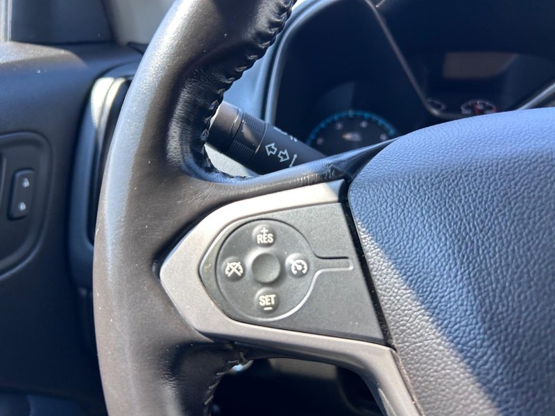 Chevrolet Colorado Vehicle Full-screen Gallery Image 12