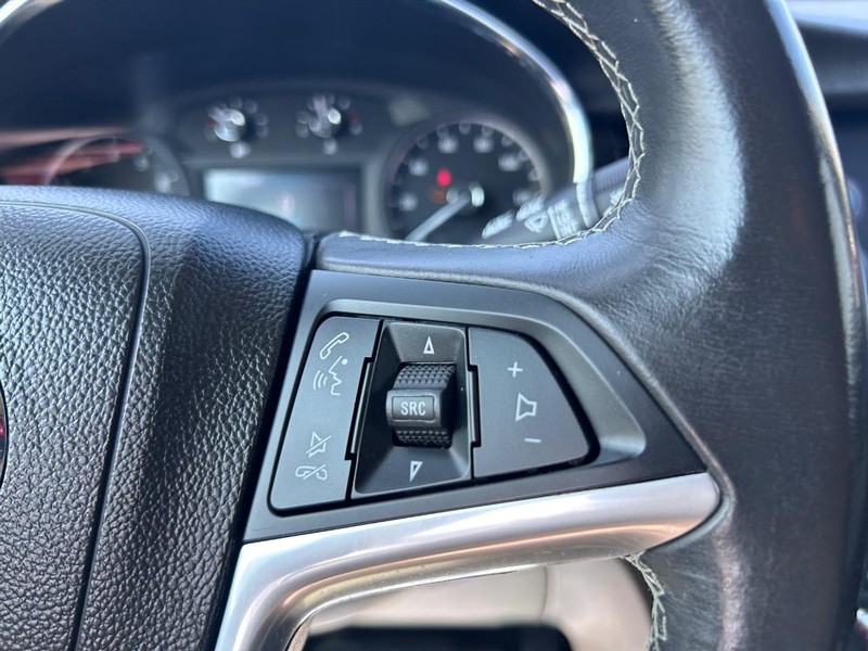 Buick Encore Vehicle Full-screen Gallery Image 13