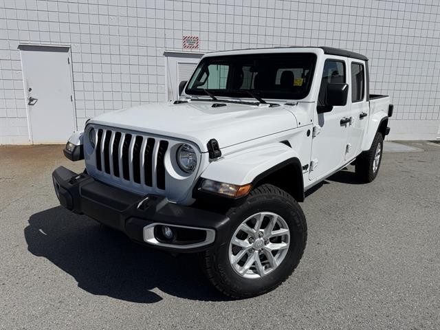 more details - jeep gladiator