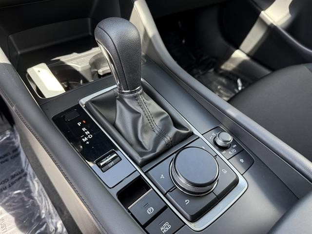 Mazda Mazda3 Sedan Vehicle Full-screen Gallery Image 25