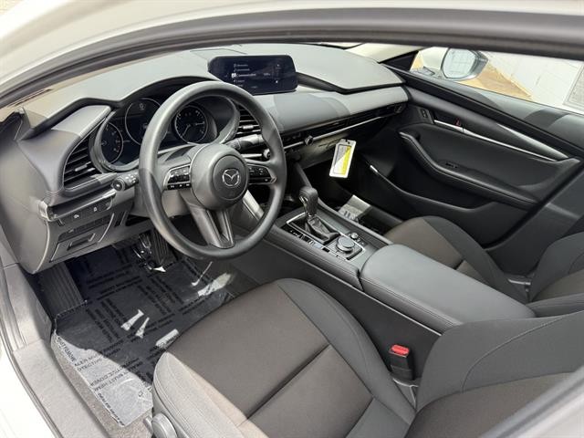 Mazda Mazda3 Sedan Vehicle Full-screen Gallery Image 02