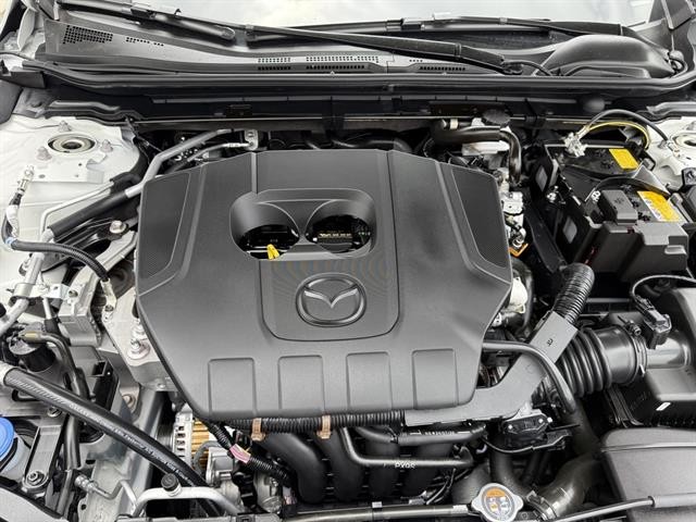 Mazda Mazda3 Sedan Vehicle Full-screen Gallery Image 14