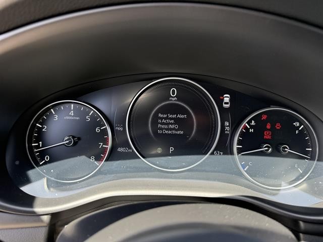 Mazda Mazda3 Sedan Vehicle Full-screen Gallery Image 27