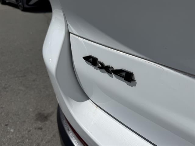 Jeep Grand Cherokee L Vehicle Full-screen Gallery Image 10