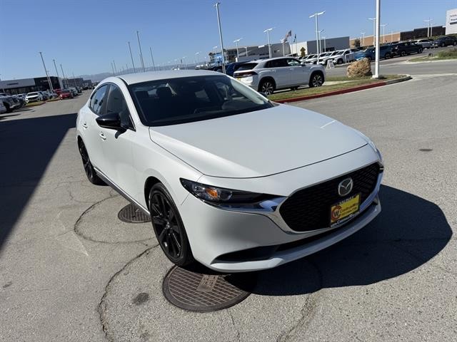 Mazda Mazda3 Sedan Vehicle Full-screen Gallery Image 08