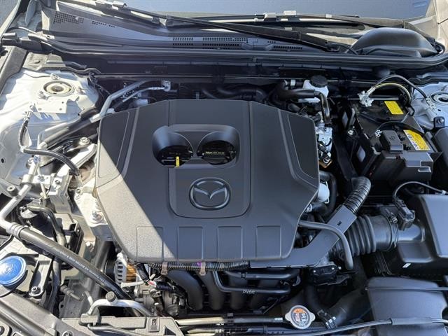 Mazda Mazda3 Sedan Vehicle Full-screen Gallery Image 14