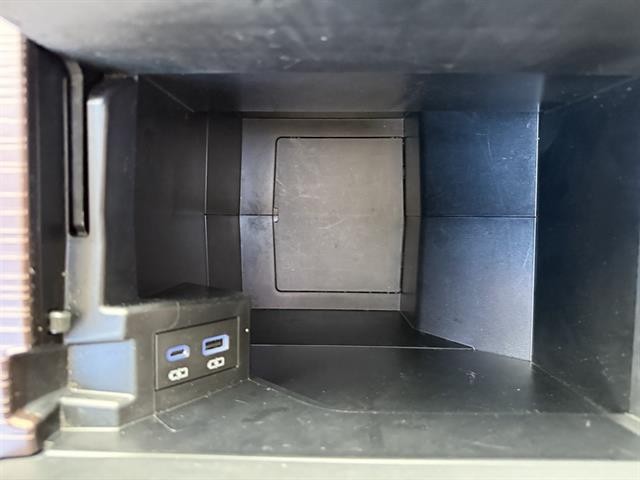 Toyota Sienna Vehicle Full-screen Gallery Image 25