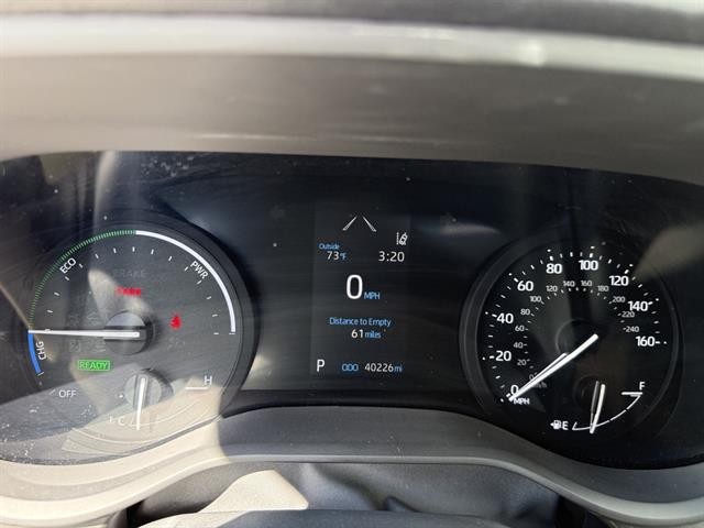 Toyota Sienna Vehicle Full-screen Gallery Image 28