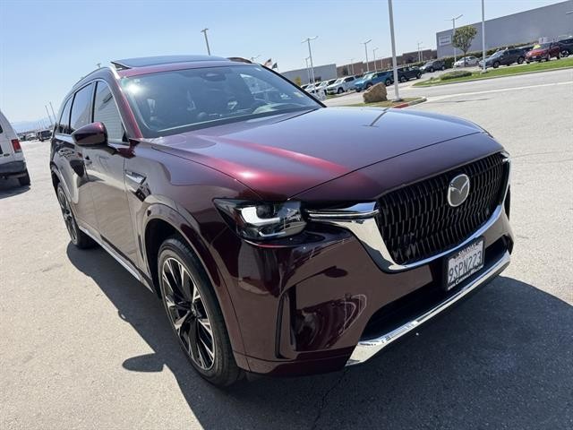 Mazda CX-90 Vehicle Full-screen Gallery Image 07