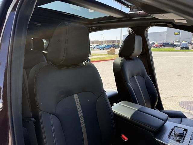 Mazda CX-90 Vehicle Full-screen Gallery Image 22