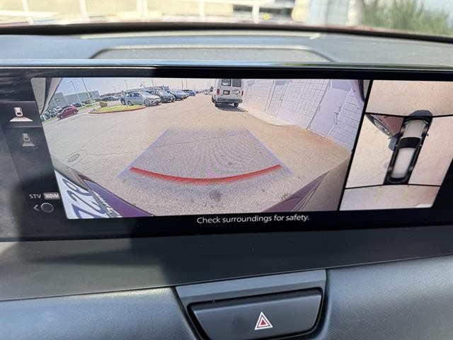 Mazda CX-90 Vehicle Full-screen Gallery Image 25