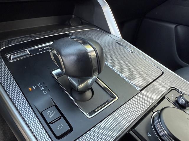 Mazda CX-90 Vehicle Full-screen Gallery Image 30