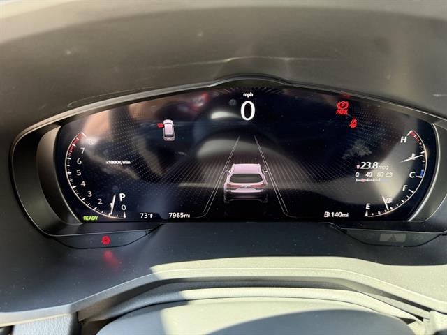 Mazda CX-90 Vehicle Full-screen Gallery Image 31