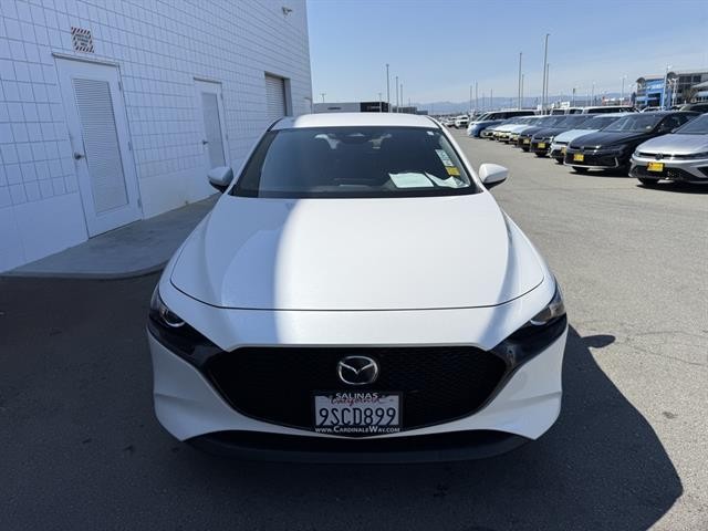 Mazda Mazda3 Hatchback Vehicle Full-screen Gallery Image 09