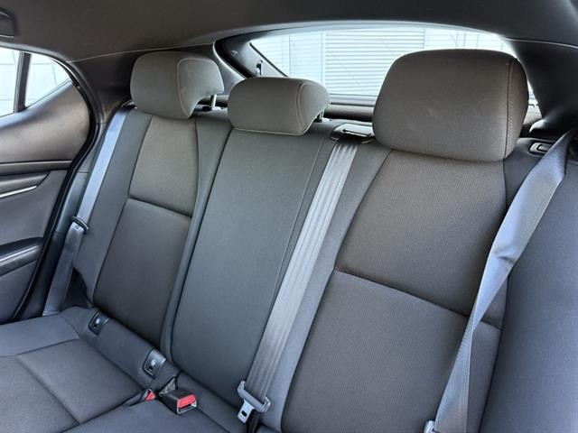 Mazda Mazda3 Hatchback Vehicle Full-screen Gallery Image 19