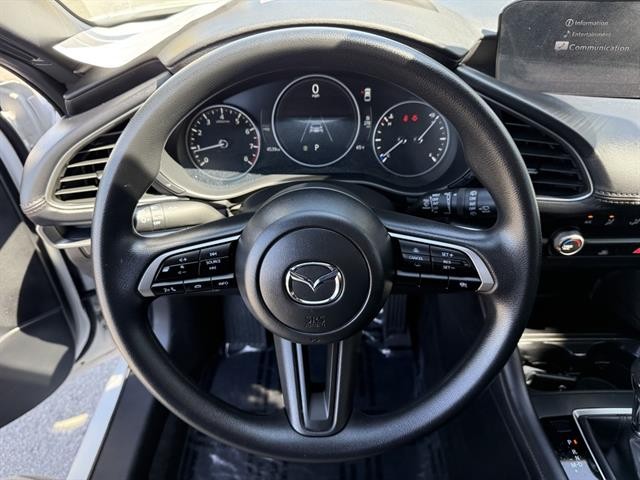 Mazda Mazda3 Hatchback Vehicle Full-screen Gallery Image 23