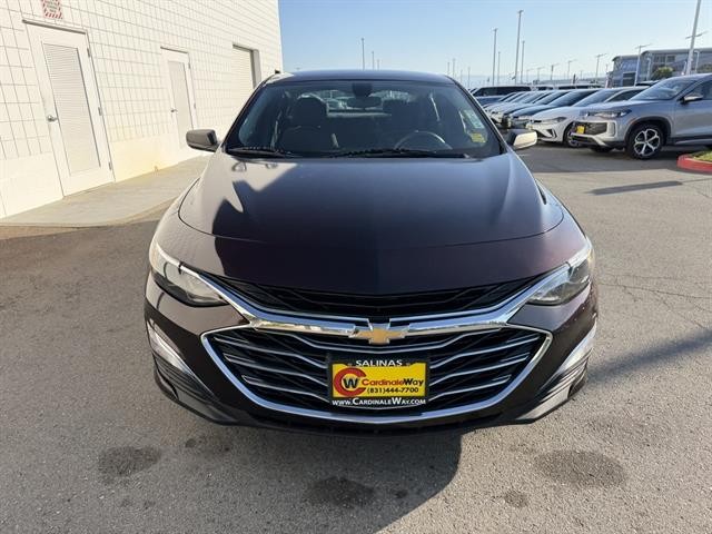 Chevrolet Malibu Vehicle Full-screen Gallery Image 09