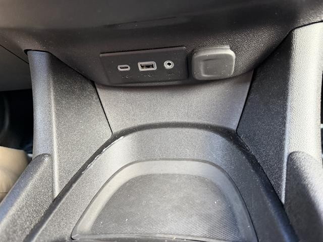 Chevrolet Malibu Vehicle Full-screen Gallery Image 25