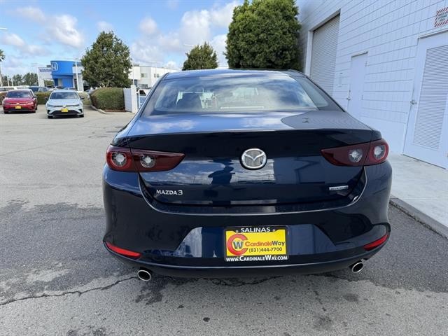 Mazda Mazda3 Sedan Vehicle Full-screen Gallery Image 05