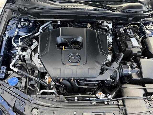 Mazda Mazda3 Sedan Vehicle Full-screen Gallery Image 15