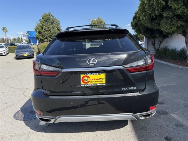 Lexus RX Vehicle Full-screen Gallery Image 05