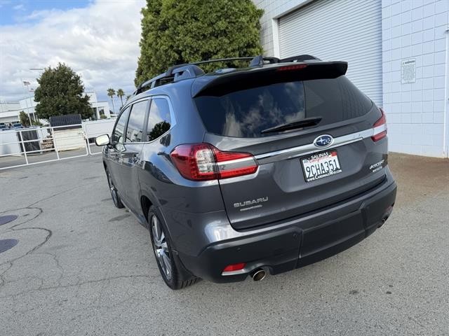 Subaru Ascent Vehicle Full-screen Gallery Image 04
