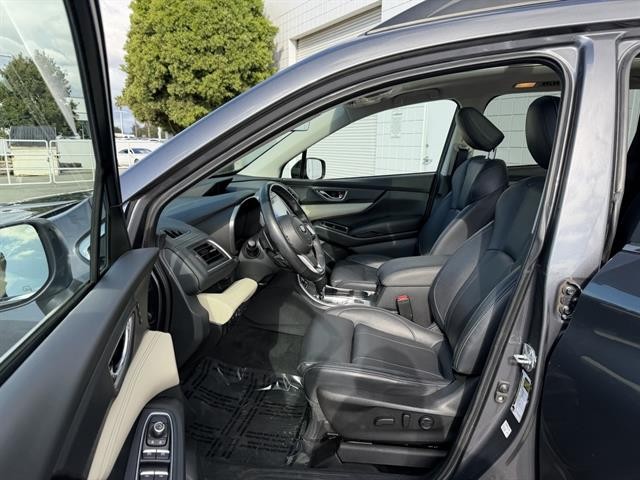 Subaru Ascent Vehicle Full-screen Gallery Image 16