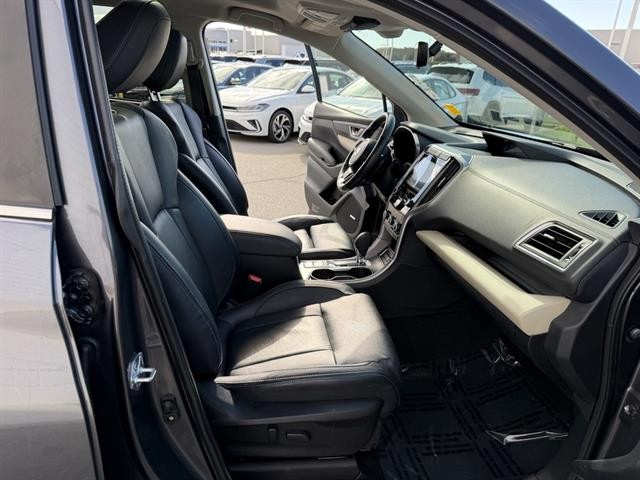 Subaru Ascent Vehicle Full-screen Gallery Image 21