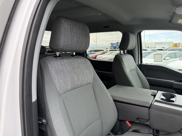 Ford F-150 Vehicle Full-screen Gallery Image 22