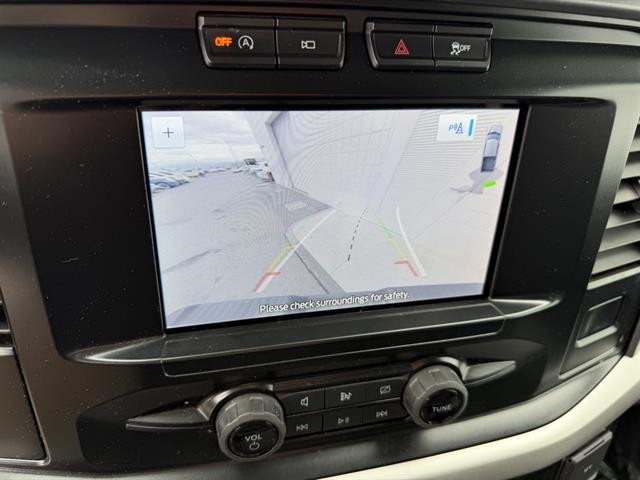 Ford F-150 Vehicle Full-screen Gallery Image 25