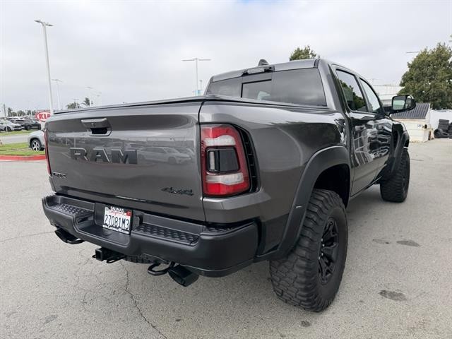 Ram 1500 Vehicle Full-screen Gallery Image 06