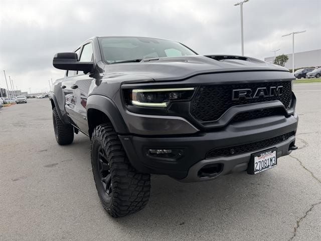 Ram 1500 Vehicle Full-screen Gallery Image 08