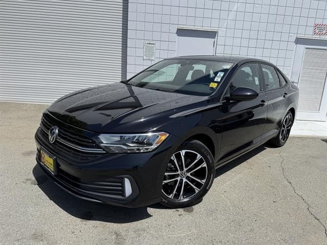 more details - volkswagen jetta