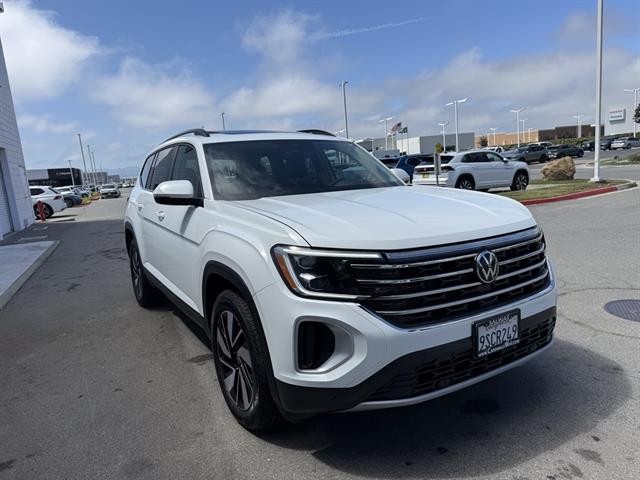 Volkswagen Atlas Vehicle Full-screen Gallery Image 08