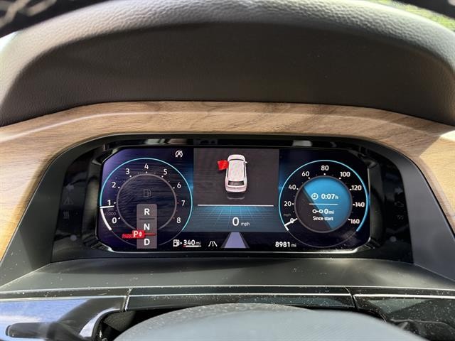 Volkswagen Atlas Vehicle Full-screen Gallery Image 30