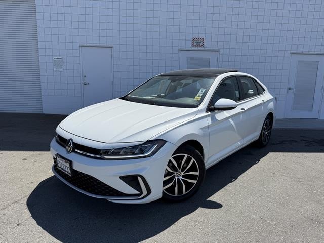 more details - volkswagen jetta