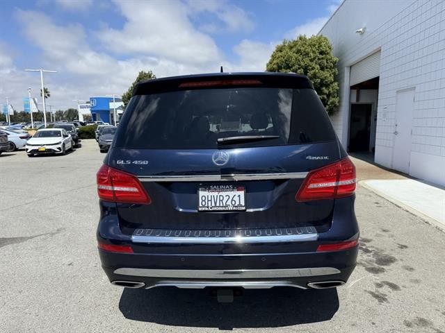 Mercedes-Benz GLS 450 Vehicle Full-screen Gallery Image 05