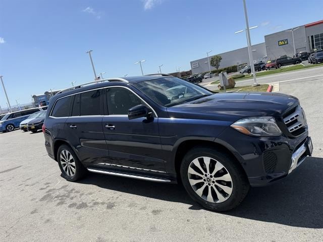 Mercedes-Benz GLS 450 Vehicle Full-screen Gallery Image 07