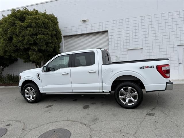 Ford F-150 Vehicle Full-screen Gallery Image 02