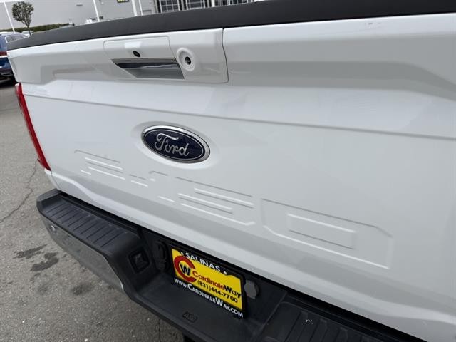 Ford F-150 Vehicle Full-screen Gallery Image 09