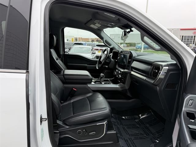 Ford F-150 Vehicle Full-screen Gallery Image 20