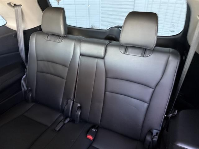 Honda Pilot Vehicle Full-screen Gallery Image 20