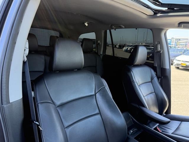 Honda Pilot Vehicle Full-screen Gallery Image 22